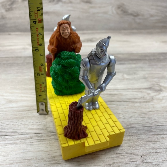 Wizard of Oz  Tin Man Lion Blockbuster 1997 Movable Toys Lot - Picture 5 of 9